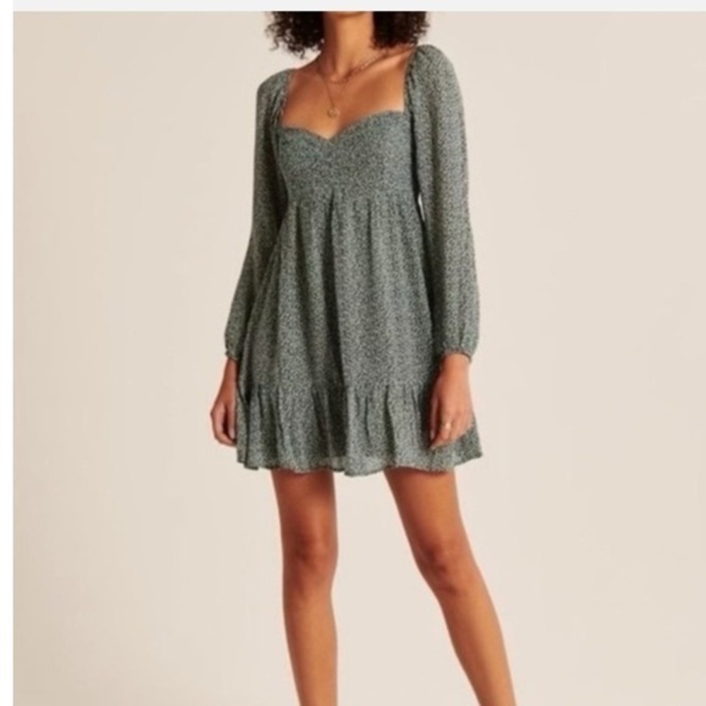 Abercrombie & Fitch Green Floral Smocked Babydoll Long Sleeve Mini Dress MP